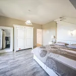 Zenitude - Indoor Pool & Jacuzzi