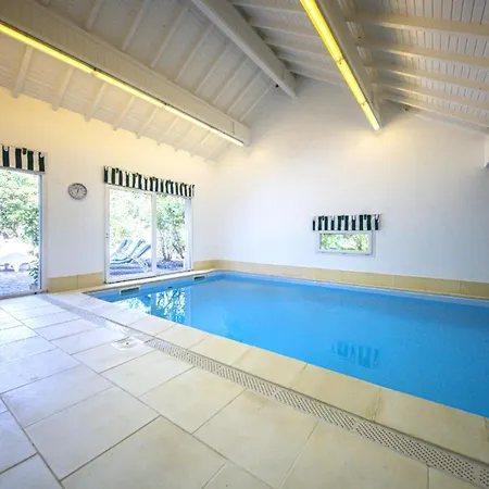 Βίλα Zenitude - Indoor Pool & Jacuzzi Jezainville