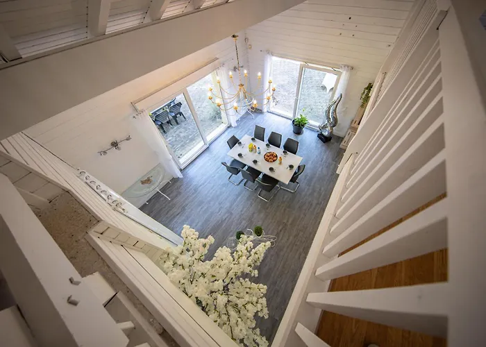 Zenitude - Indoor Pool & Jacuzzi * Jezainville