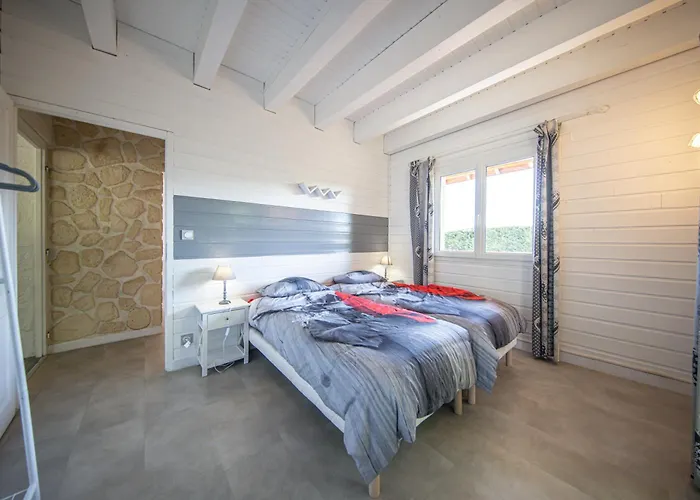 Zenitude - Indoor Pool & Jacuzzi